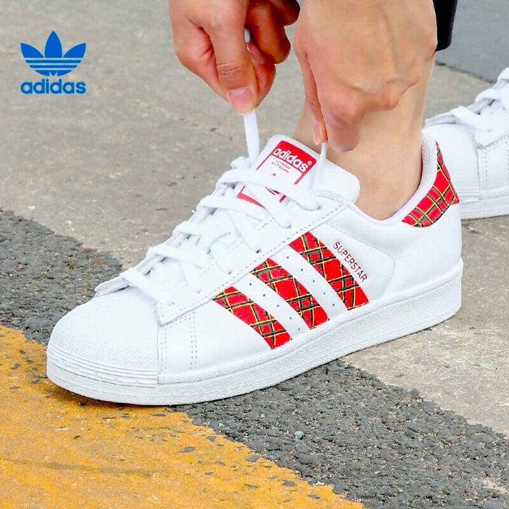 Adidas Superstar Sneakers